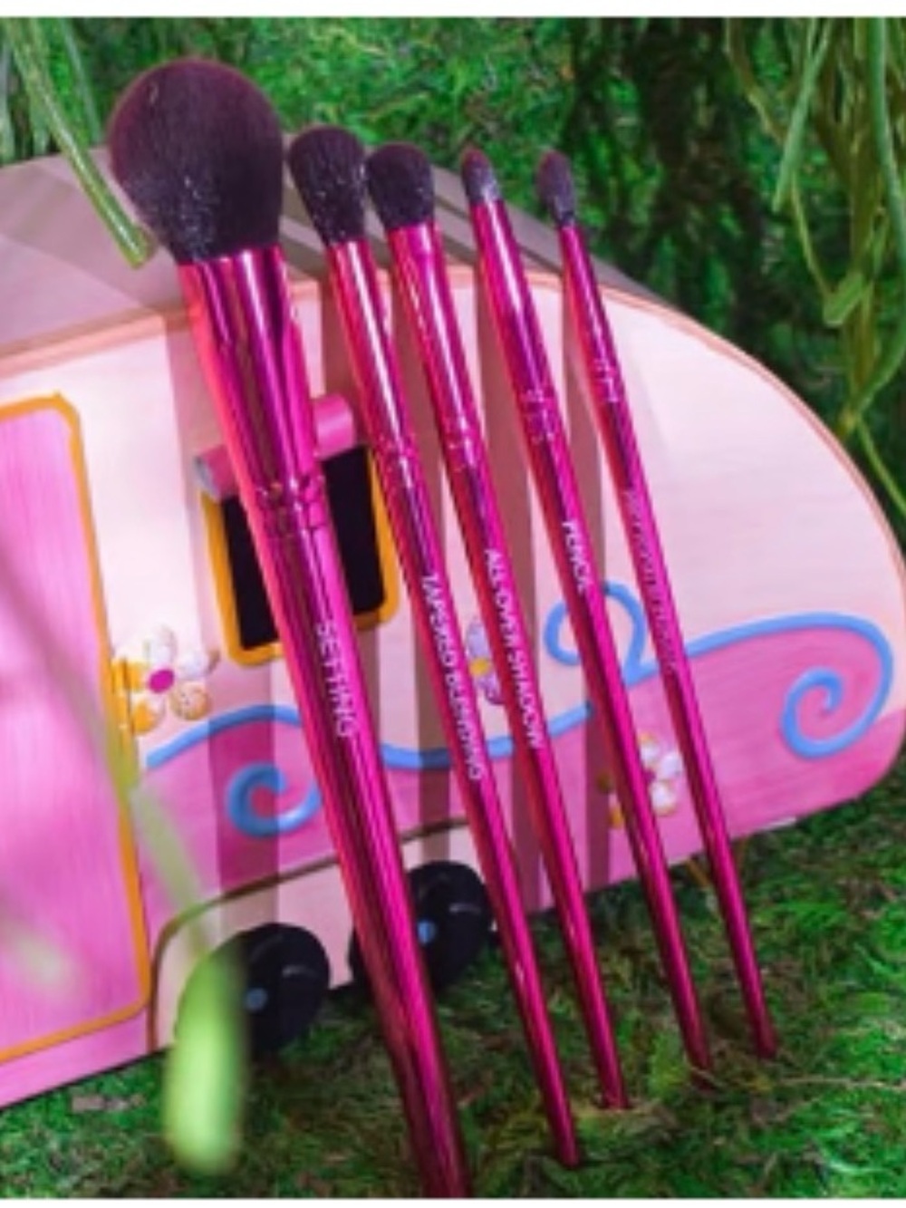 Shana B Miami Pink Metallic Makeup Brush Set